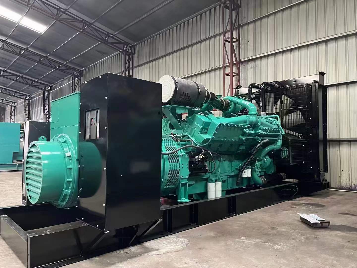 滑县如何降低 800kW 柴油发电机输出电流的波动？